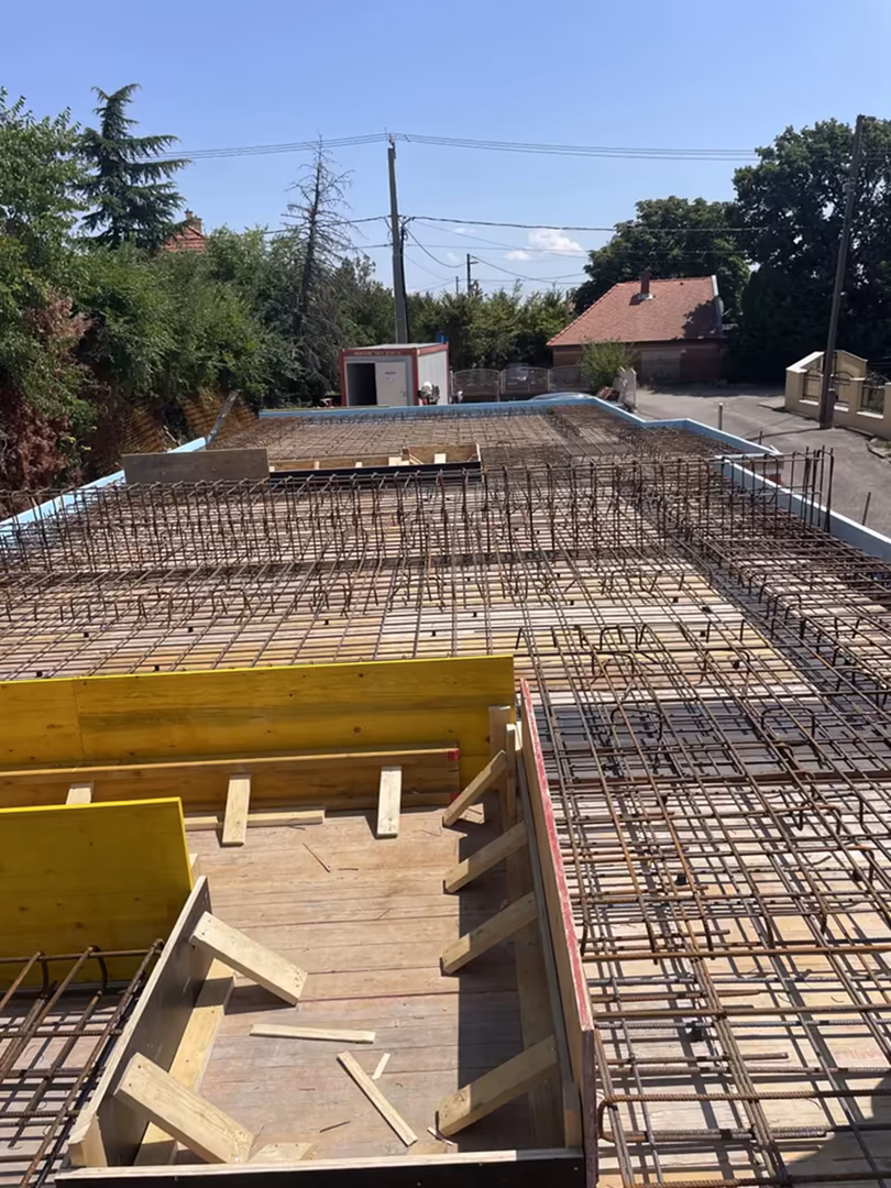 Kg general facan dulo tarsashaz 21