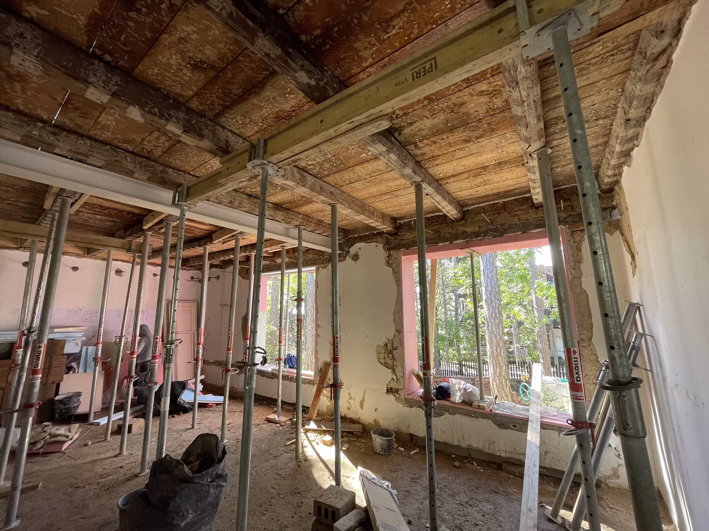 Kg general fenyves sor 6