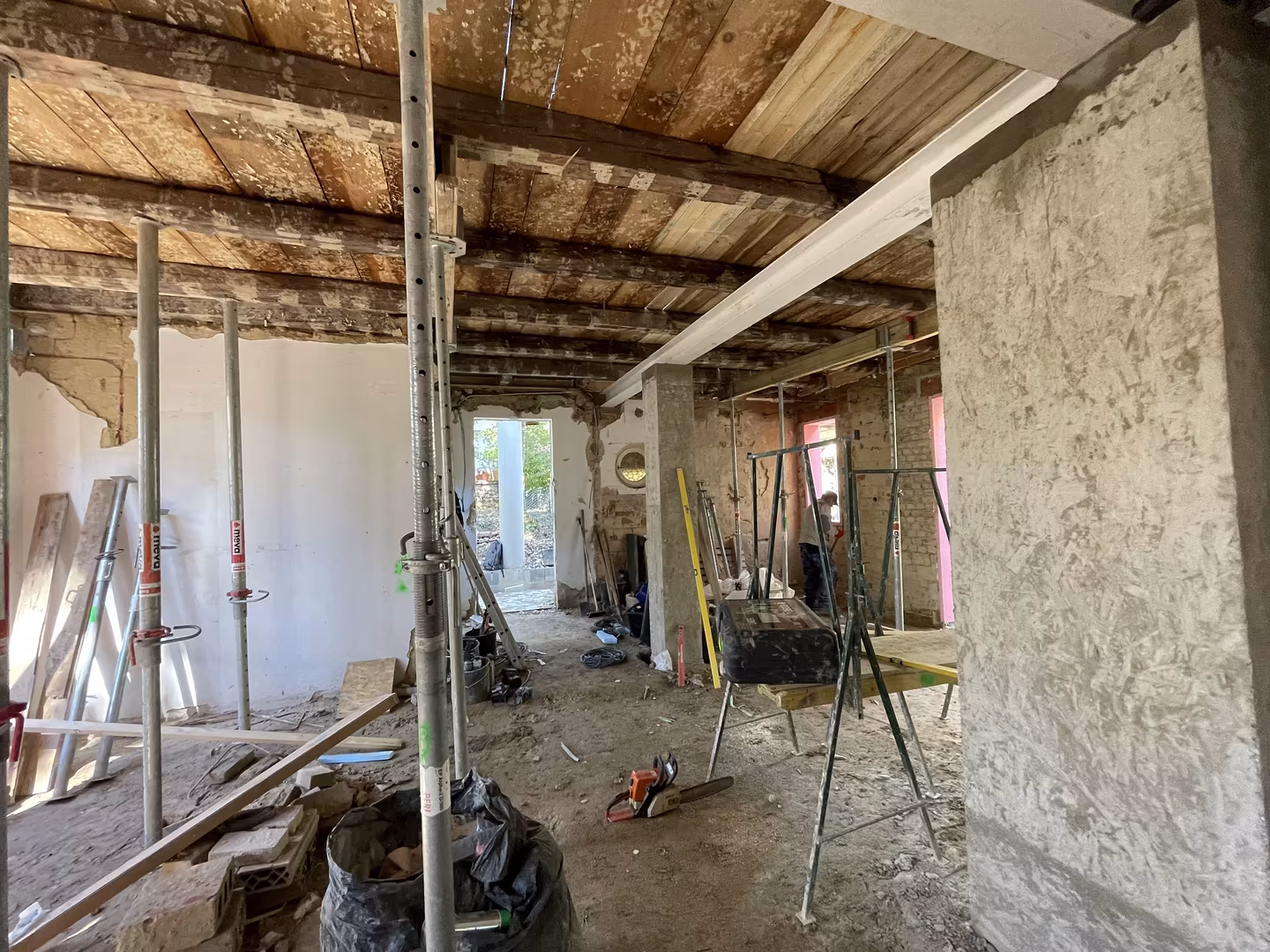 Kg general fenyves sor 8