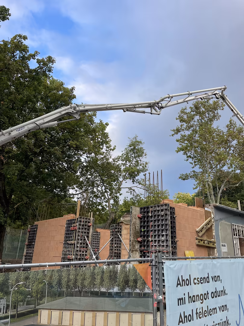 Kg general rokus tarsashaz 23