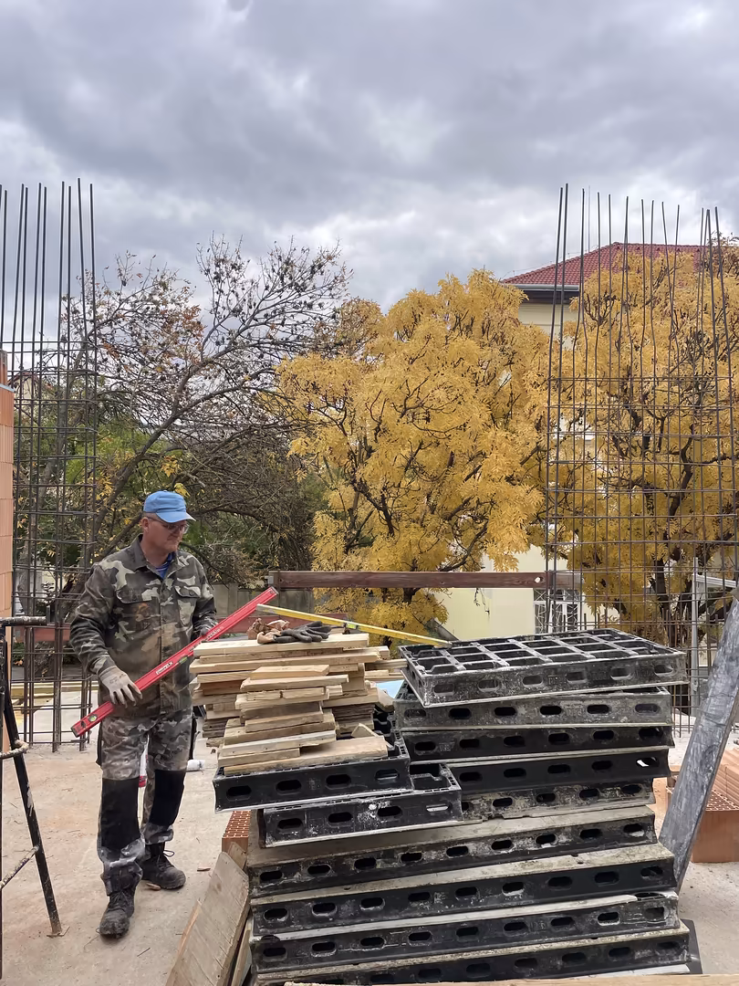 Kg general rokus tarsashaz 37