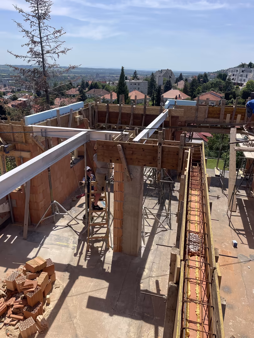 Kg general suranyi 12