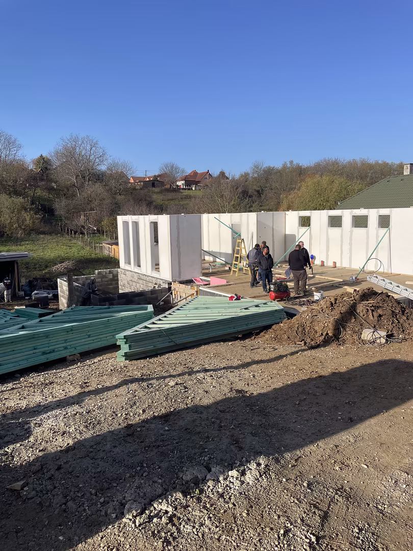 Kg general szalanta csaladi haz 43